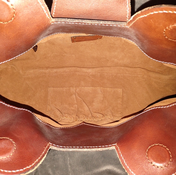 Patricia Nash Lione Satchel - Picture 4 of 4